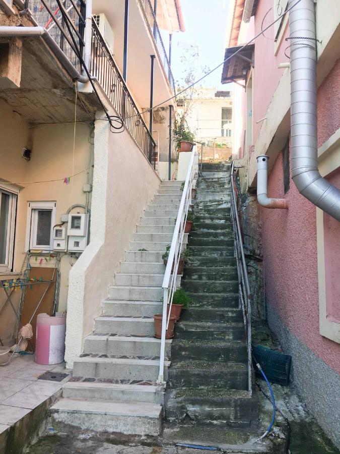 Gabriela'S Seaside House Villa Kassiopi Exterior photo